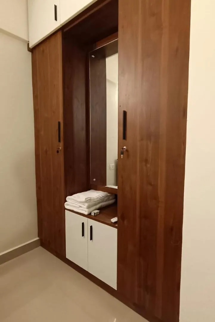 Апарт отель Platinum Airport Lounge Недумбассери 0*,